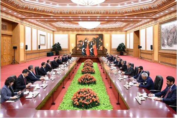习近平会见巴基斯坦总理夏巴兹2 习近平会见巴基斯坦总理夏巴兹2